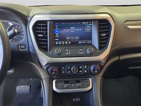 Used 2023 GMC Acadia SLE w/ Driver Convenience Package image 18