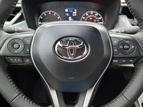 Certified 2025 Toyota Corolla SE image 23