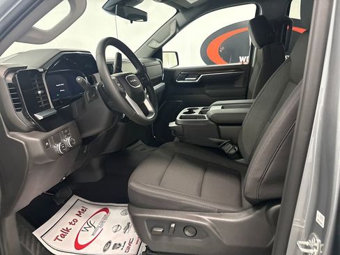 New 2026 GMC Sierra 1500 SLE w/ Preferred Package RWD image 8