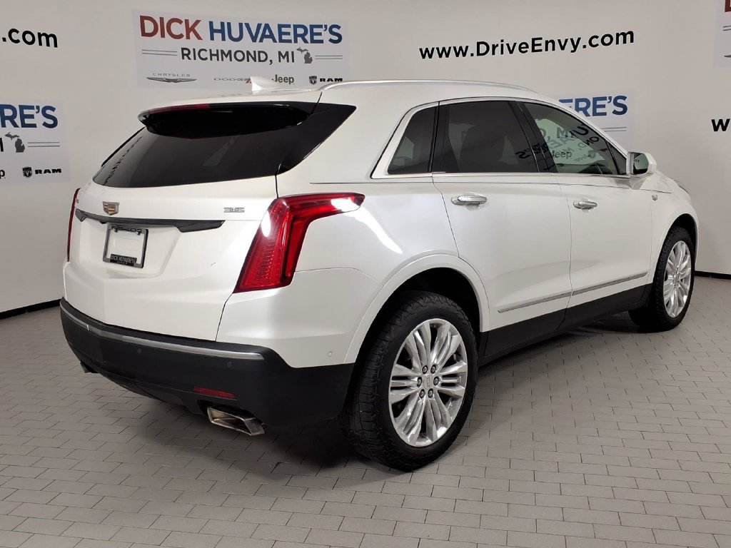 Used 2019 Cadillac XT5 Premium Luxury FWD image 4