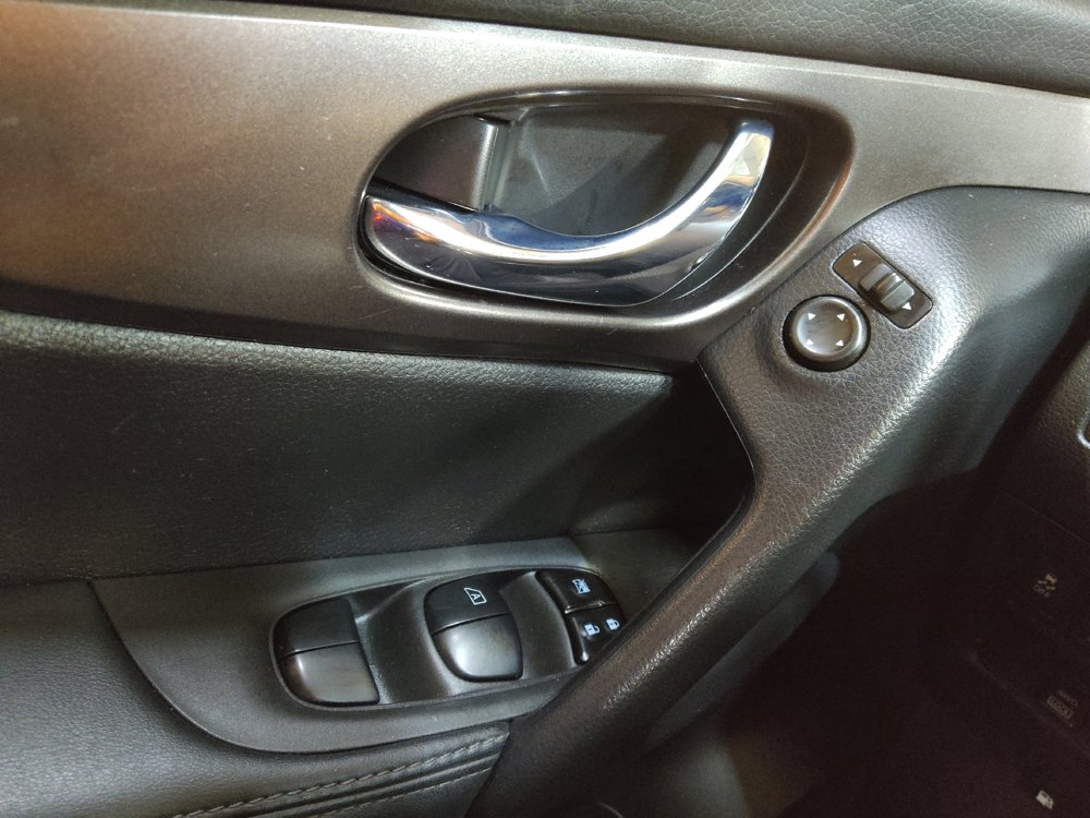 Used 2021 Nissan Rogue Sport S AWD/4WD image 27