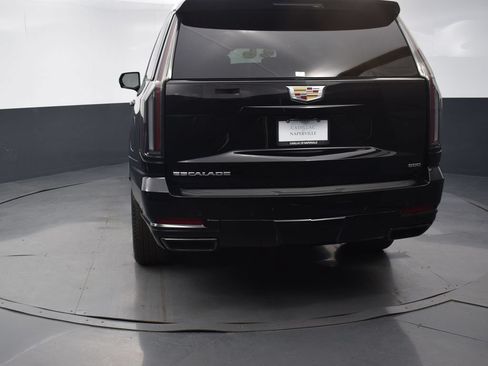 Used 2026 Cadillac Escalade ESV Platinum Sport w/ LPO, Floor Liner Package AWD/4WD image 5