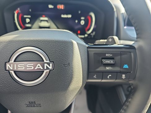 New 2026 Nissan Rogue Platinum AWD/4WD image 12