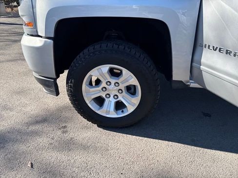 Used 2019 Chevrolet Silverado 1500 LT w/ All Star Edition image 30