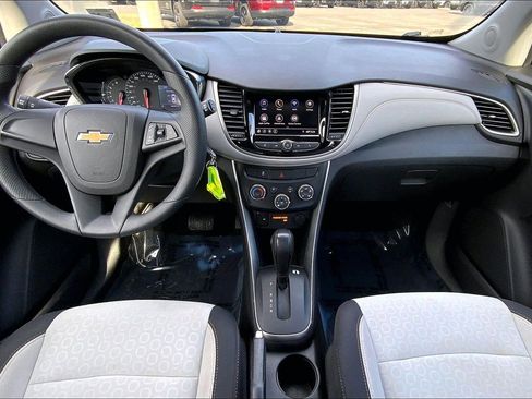 Used 2020 Chevrolet Trax LS image 13