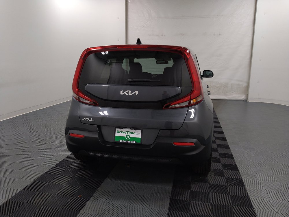 Used 2022 Kia Soul LX FWD image 7