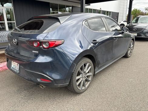 Used 2020 MAZDA MAZDA3 AWD Hatchback w/ Preferred Pkg image 2