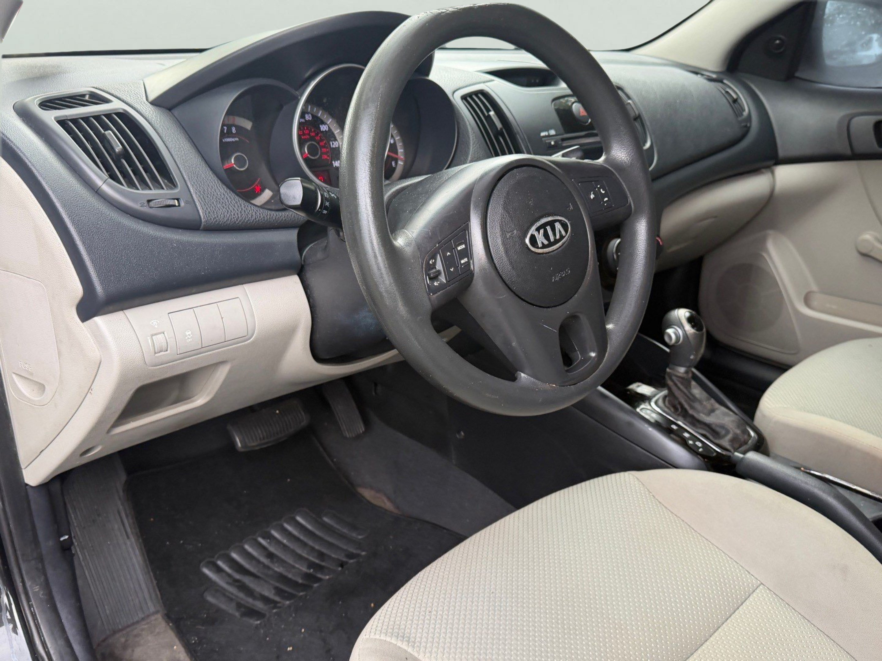 Used 2011 Kia Forte LX FWD image 13