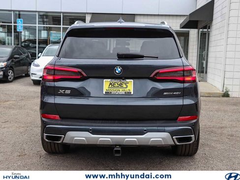 Used 2021 BMW X5 sDrive40i w/ Executive Package 3 RWD image 3