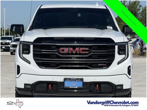 Used 2025 GMC Sierra 1500 AT4 AWD/4WD image 7