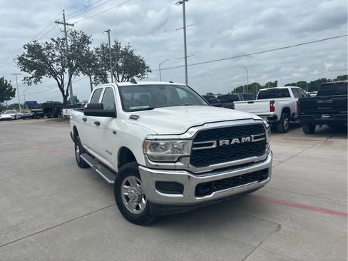 Used 2022 RAM 2500 Tradesman AWD/4WD image 2
