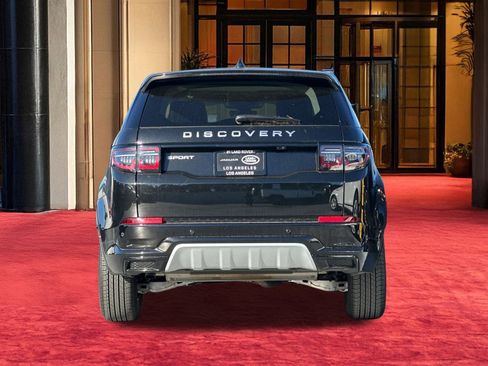 Used 2025 Land Rover Discovery Sport S image 11