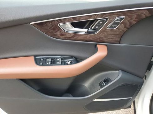 Used 2021 Audi Q7 2.0T Premium Plus w/ Executive Package image 16