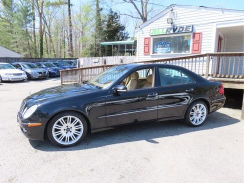 Used 2008 Mercedes-Benz E 350 4MATIC Sedan image 1