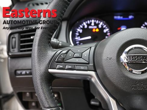 Used 2020 Nissan Rogue SL w/ Premium Package AWD/4WD image 15