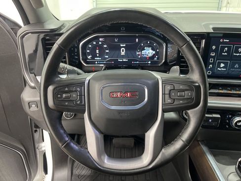 Used 2024 GMC Sierra 1500 SLT w/ SLT Premium Package AWD/4WD image 18