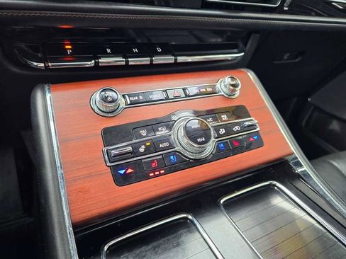 Used 2021 Lincoln Aviator Reserve w/ Equipment Group 208A image 30