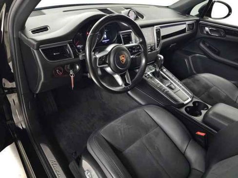 Used 2017 Porsche Macan AWD/4WD image 16