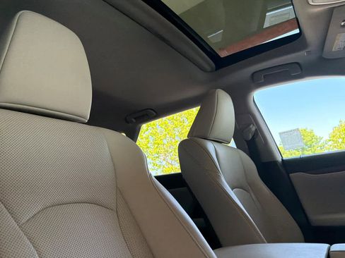 Used 2020 Lexus RX 350L Premium w/ Premium Package AWD/4WD image 19