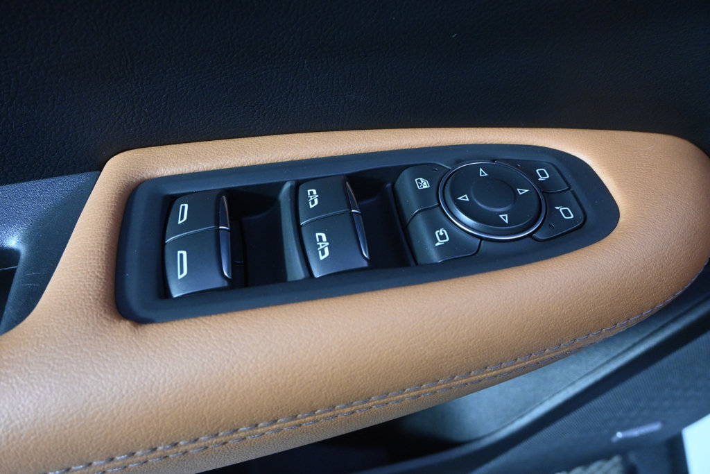 Used 2025 Cadillac XT5 Premium Luxury FWD image 23