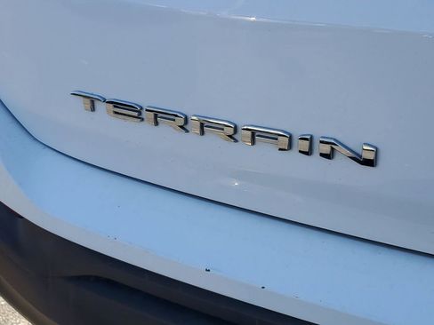 Used 2023 GMC Terrain SLE w/ Driver Convenience Package image 32