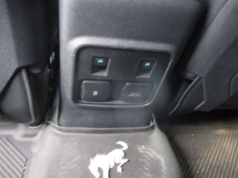 Used 2023 Ford Bronco Badlands AWD/4WD image 14