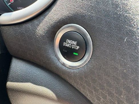 Used 2022 Chevrolet Malibu LT image 25