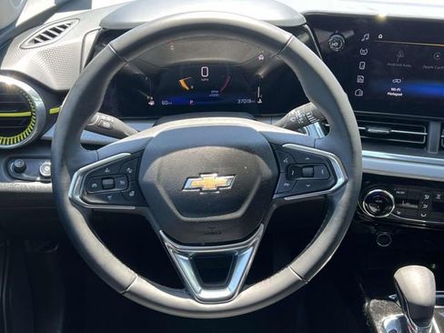 Certified 2024 Chevrolet Trax LT w/ Driver Confidence Package FWD image 26