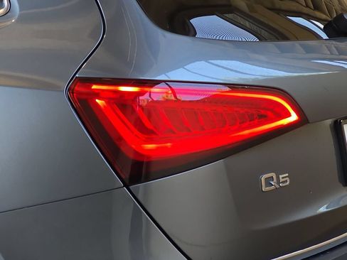 Used 2016 Audi Q5 2.0T Premium Plus w/ Technology Package AWD/4WD image 37