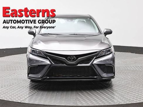 Used 2024 Toyota Camry SE FWD image 2