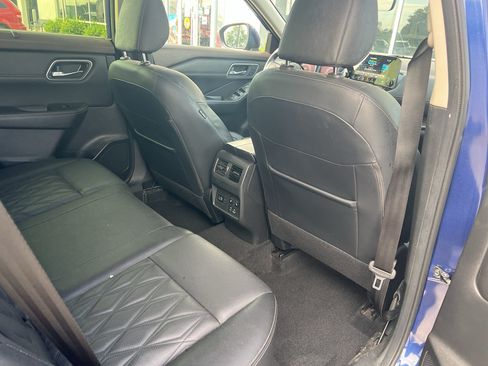 Used 2023 Nissan Rogue Platinum w/ Platinum Premium Package AWD/4WD image 11