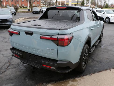 Used 2023 Hyundai Santa Cruz SEL Premium image 4
