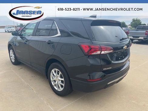 Used 2024 Chevrolet Equinox LT w/ LPO, Floor Liner Package FWD image 4