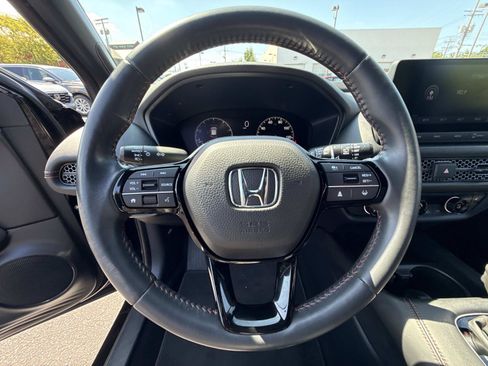 Used 2024 Honda HR-V Sport image 9