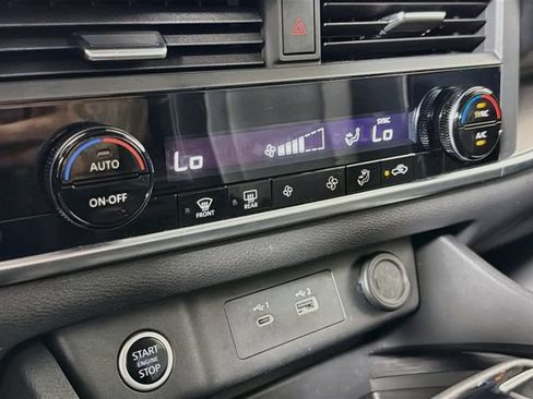 Certified 2023 Nissan Rogue SV AWD/4WD image 21