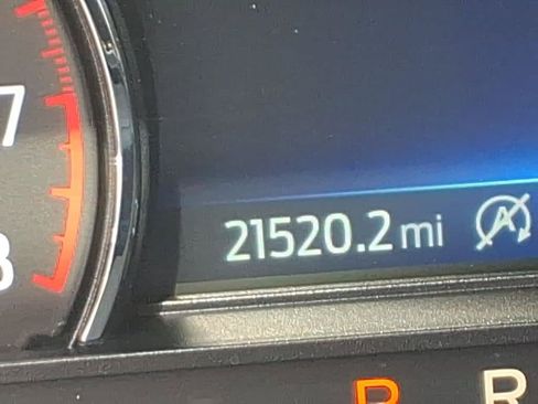 Used 2023 Ford Explorer XLT w/ Equipment Group 202A AWD/4WD image 31