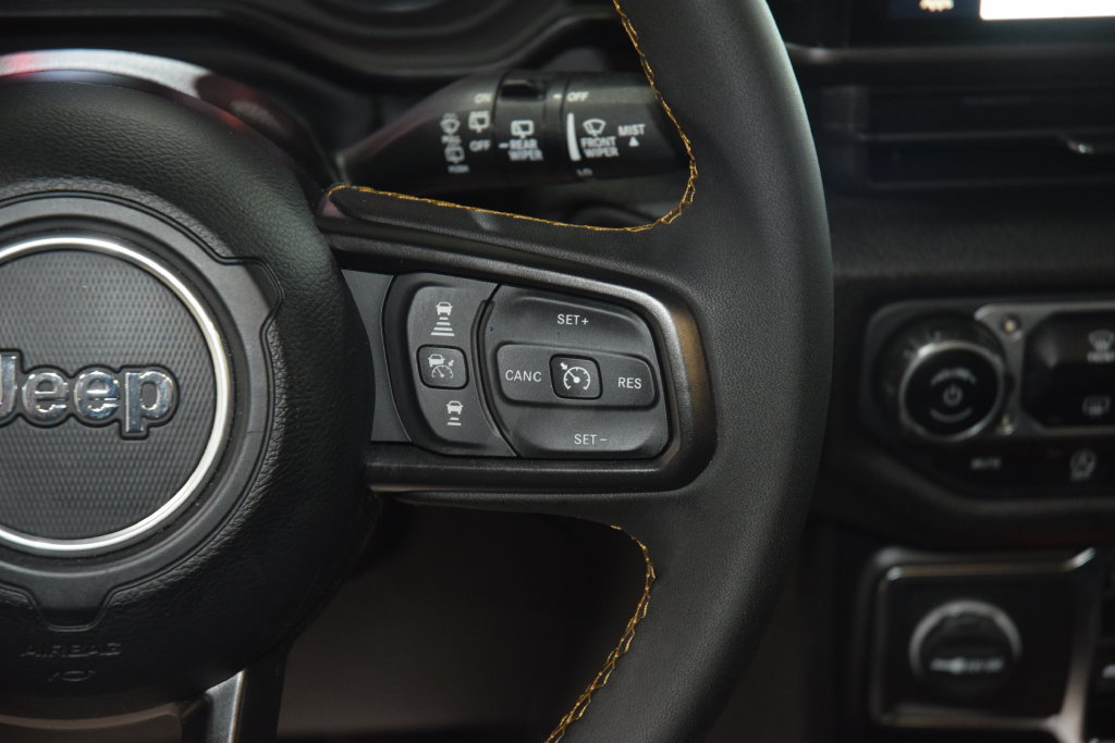 Used 2024 Jeep Wrangler Unlimited Sport AWD/4WD image 34