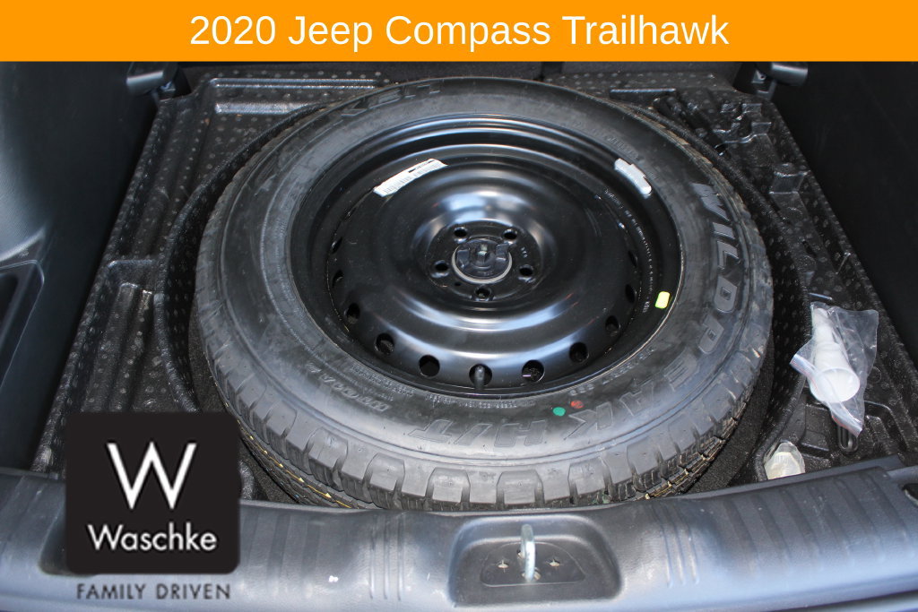 Used 2020 Jeep Compass Trailhawk w/ Popular Equipment Group AWD/4WD image 22