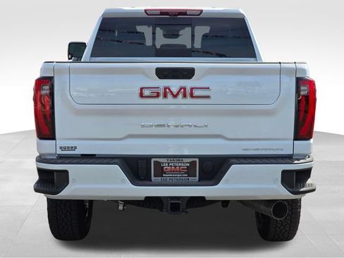 New 2026 GMC Sierra 2500 Denali w/ Denali Reserve Package AWD/4WD image 4