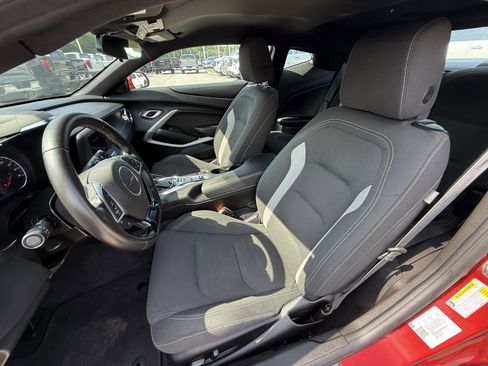 Used 2022 Chevrolet Camaro LT RWD image 26
