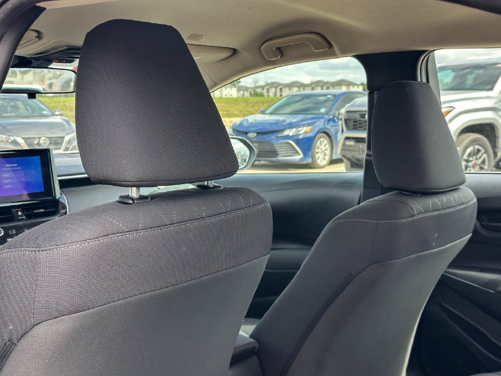 Certified 2025 Toyota Corolla LE FWD image 17