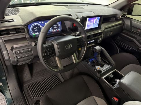 Used 2025 Toyota 4Runner TRD Off-Road AWD/4WD image 4