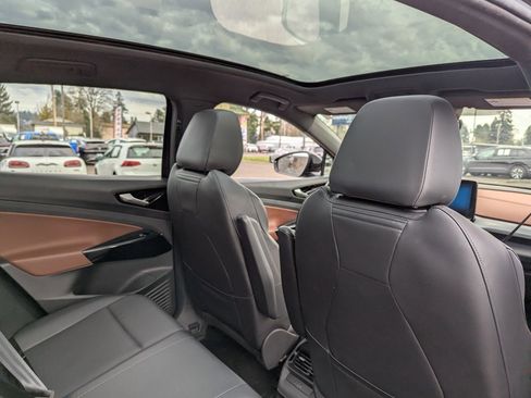 Certified 2022 Volkswagen ID.4 Pro S w/ Gradient Package image 34