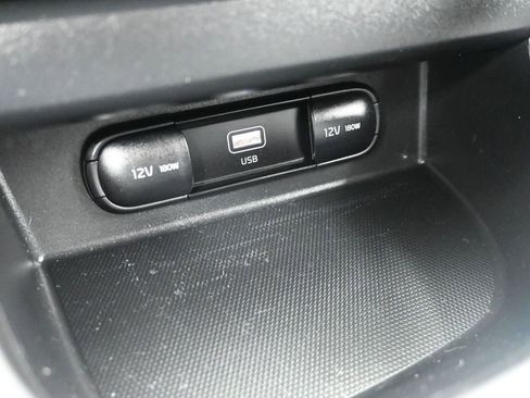 Certified 2024 Kia Seltos LX image 20