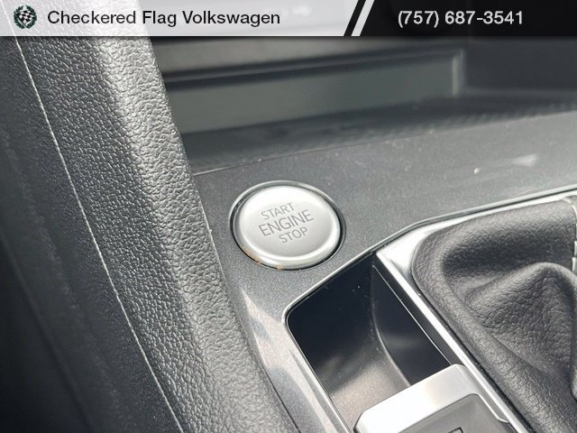 Used 2022 Volkswagen Tiguan SE w/ Panoramic Sunroof Package AWD/4WD image 46