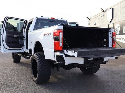 Used 2024 Ford F350 Platinum w/ FX4 Off-Road Package image 34