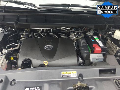 Used 2021 Toyota Highlander L image 29