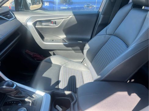 Used 2020 Toyota RAV4 XSE image 7