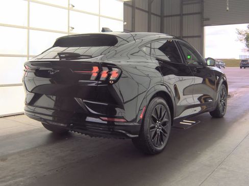 Used 2025 Ford Mustang Mach-E Premium w/ Sport Appearance Package AWD/4WD image 18