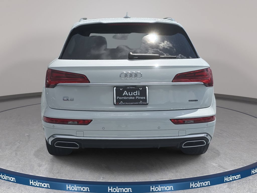 Used 2023 Audi Q5 2.0T Premium Plus w/ Premium Plus Package AWD/4WD image 7